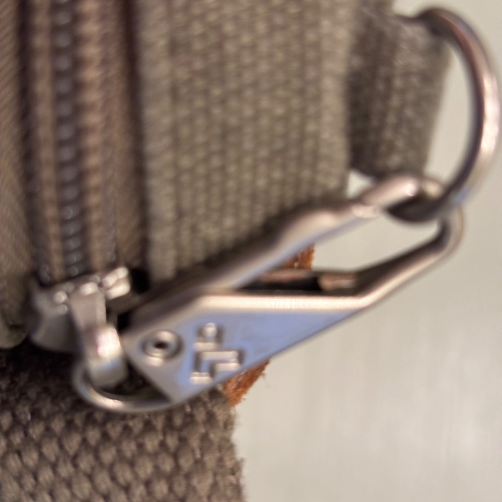 Travelon Olive Green Crossbody Bag with Brown Accents - Picture 7 of 9